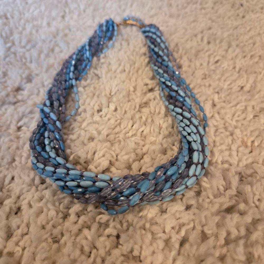 Vintage Multi Strand Blue Bead Necklace Pretty Clasp